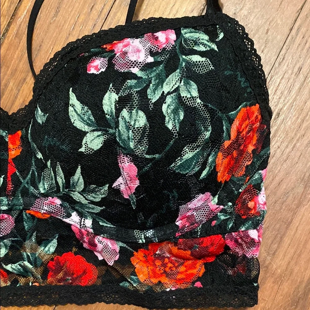 PINK by VS floral lacy bralette - Picture 2 of 8